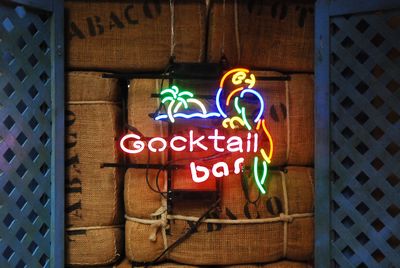 Cocktail bar neon sign