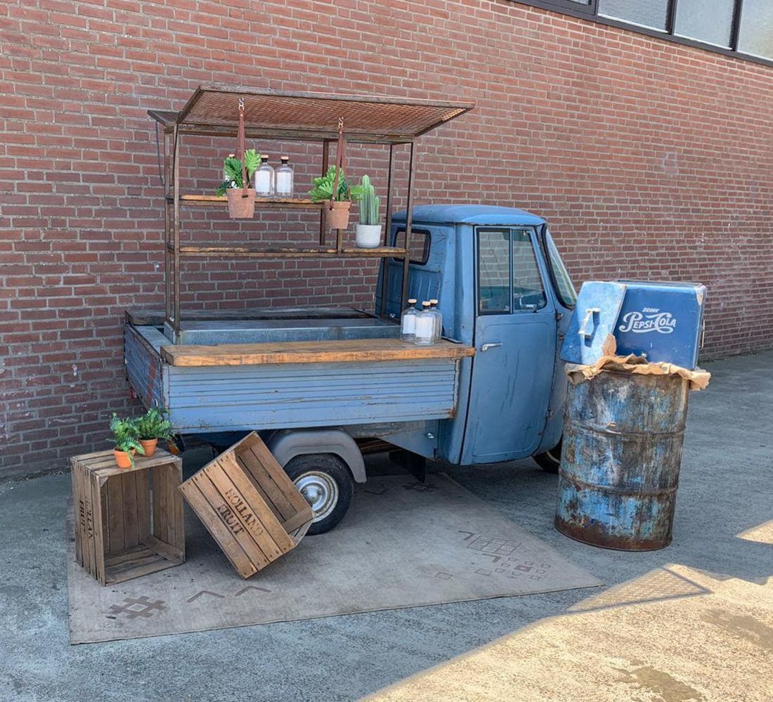 Piaggio Blauw Foodtruck